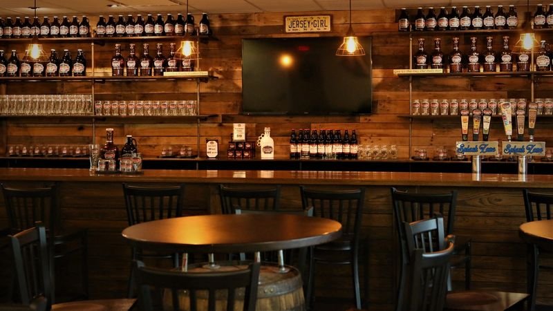 Hackettstown Holiday Crafts and Drafts Event — Hackettstown