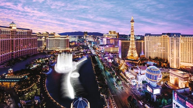 Las Vegas Christmas in July Event — Las Vegas