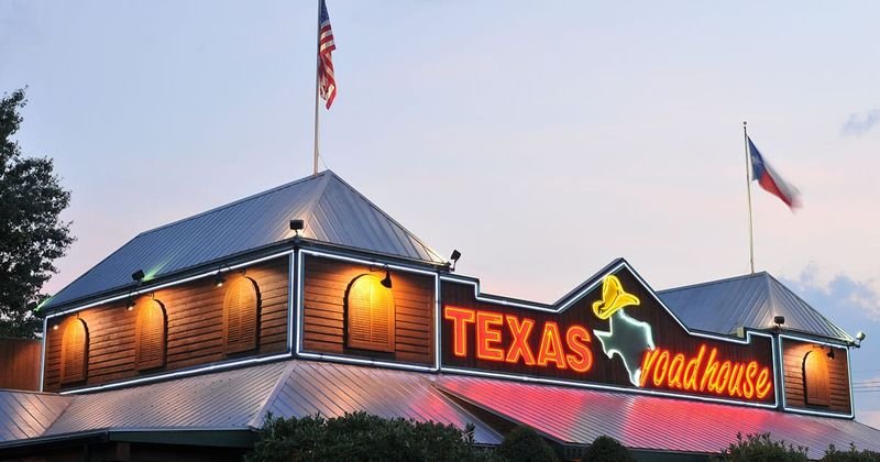 Texas Roadhouse Midsummer Artisan Market